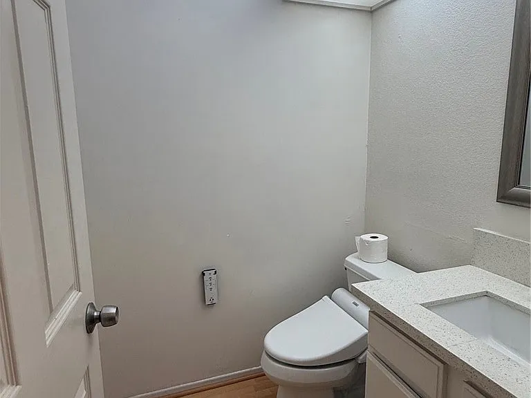 2931 Plaza Del Amo #122 — Photo 9
