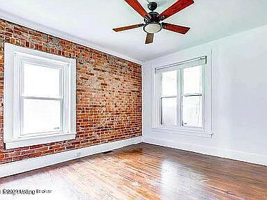 4th image of 2158 Sherwood Ave #2