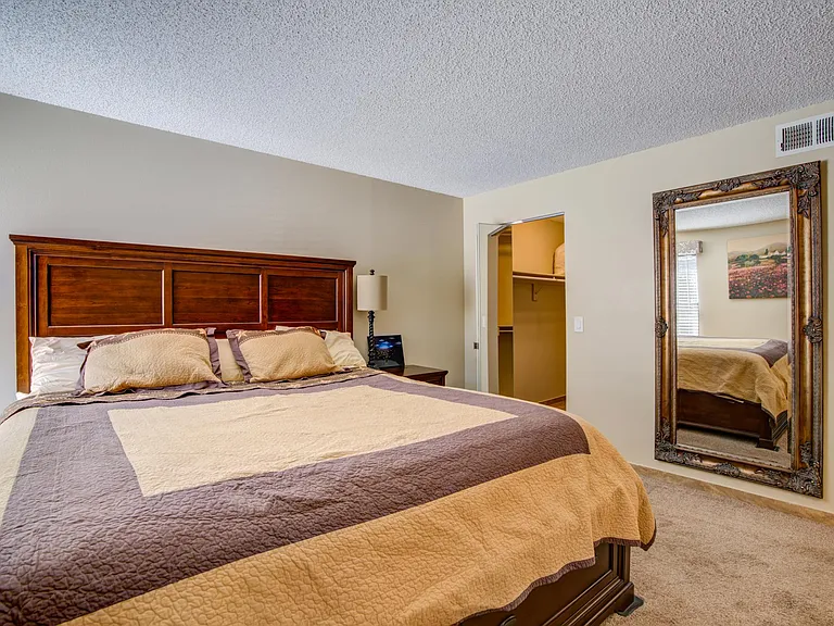 431 Wright St #209 — Photo 2