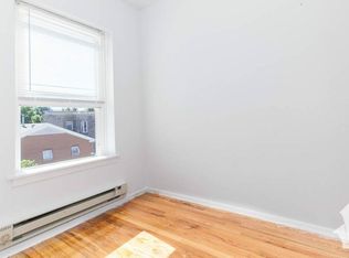 4505 N Malden St #1316, Chicago, IL 60640