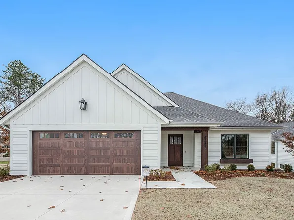 6365 Lamppost Cir SE, Grand Rapids, MI 49546