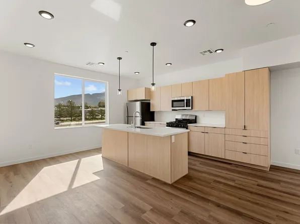 Coal Creek Townhomes, 209 S 1400 W #504-1, Cedar City, UT 84720