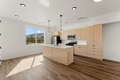 Coal Creek Townhomes Photo 1