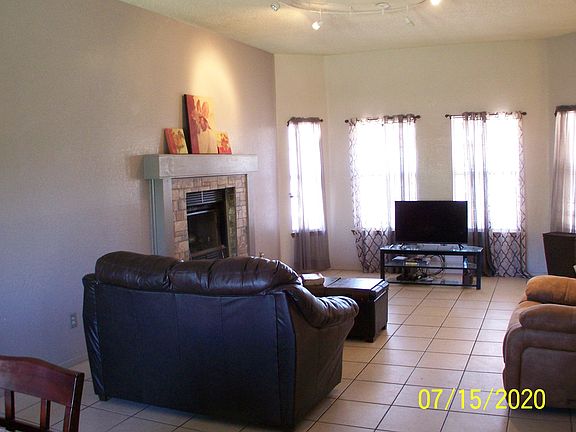 3rd image of 613 Colchester Dr