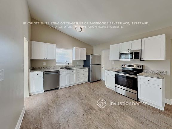5th image of 1333 Stately Oaks Dr NW