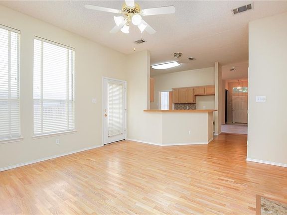 4th image of 3904 Bryson Dr