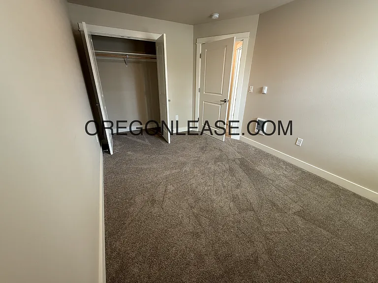 4040 Horace St #4 — Photo 12