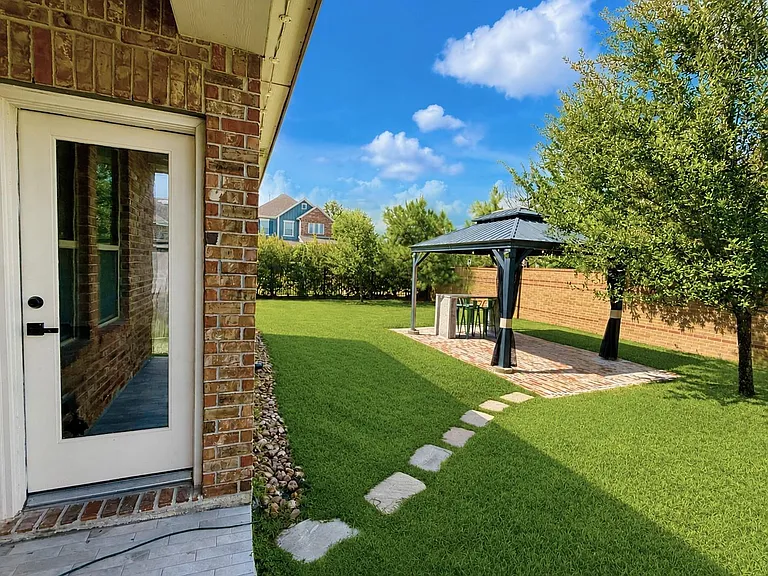 15230 Stuart Bat Cave Ln — Photo 32