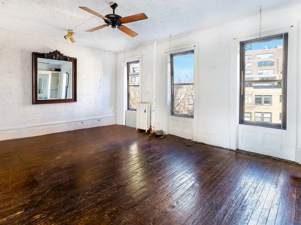 254 West 25th Street image 1 of 6