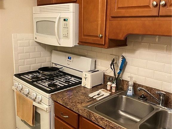 3rd image of 29 Kenna Dr #405