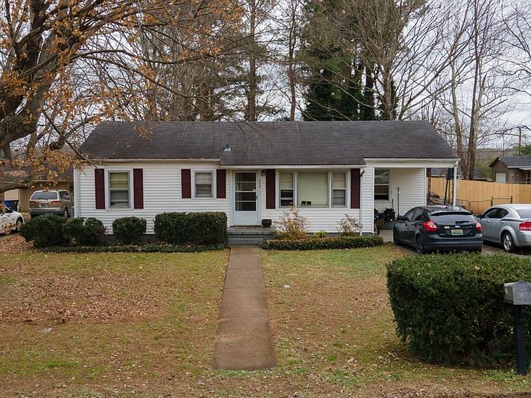 323 Crestview St, Athens, AL 35611 | Zillow