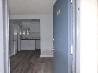 6919 Sepulveda Blvd #17, Van Nuys, CA 91405