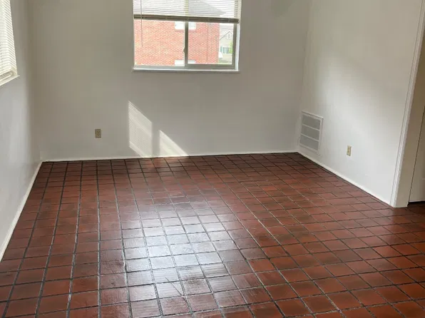 498 Arch St APT 498, Chillicothe, OH 45601