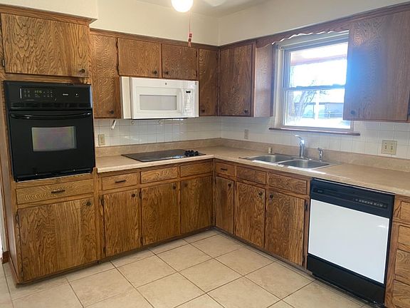5th image of 741 S Holly Dr