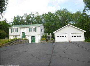 153 Adams Cir, Farmington, ME 04938