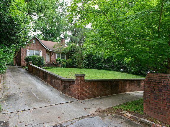 3rd image of 1424 Emory Rd