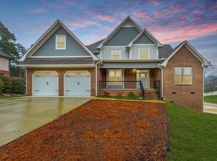 11188 Captains Cove Dr, Soddy Daisy, TN 37379