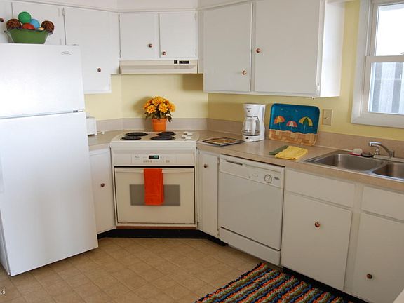 2nd image of 7503 Ocean Dr Unit 1