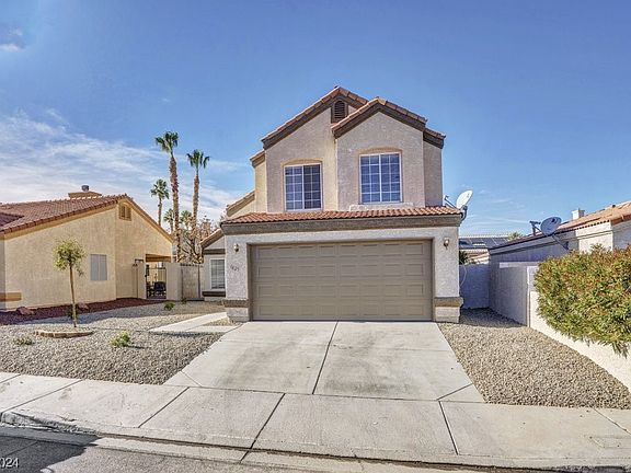 3rd image of 1625 Olive Palm Cir
