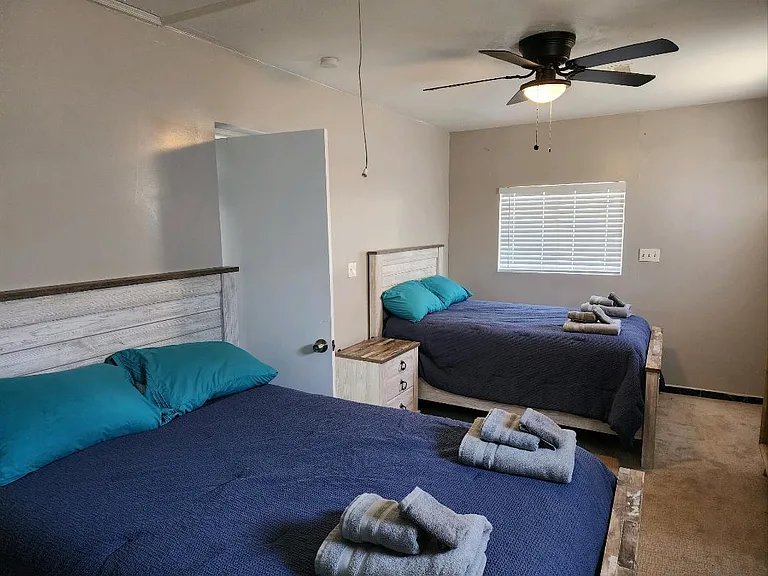 1214 W Highland Ave — Photo 58