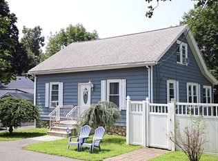 61 Riverbank Rd, Saugus, MA 01906