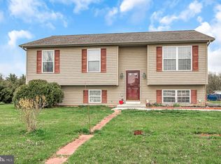 415 Rolling Ln, Abbottstown, PA 17301