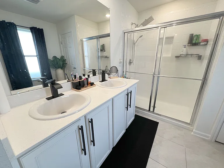 7223 Hawkes Bend St — Photo 8