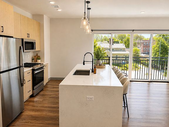 5th image of 64 Grove St #102