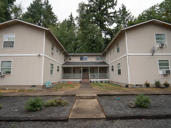 1380 Quince St, Sweet Home, OR 97386