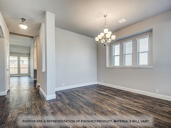 5th image of 2757 Lisa Maria St