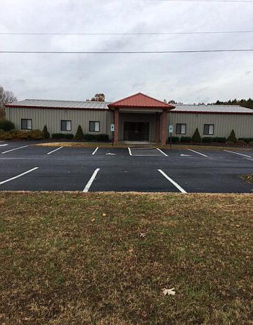 1st image of 139 Country Ln