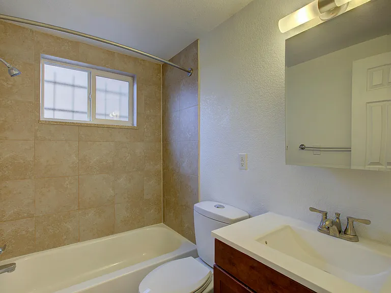 Lofts @ 1418 — Photo 26
