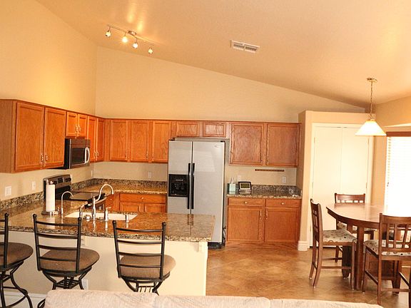 4th image of 10915 E Caballero St