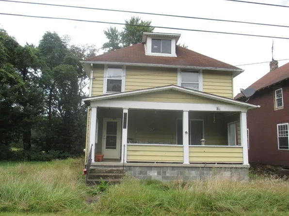 1360 5th St, Seward, PA 15954