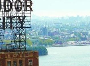 806 2nd Ave #28A, New York, NY 10017