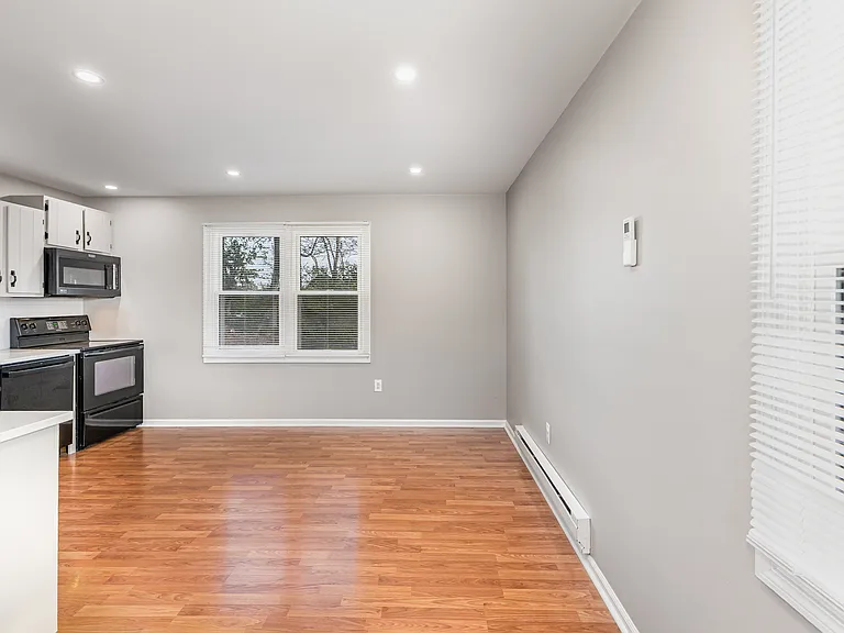 17 Branstock Ct — Photo 4