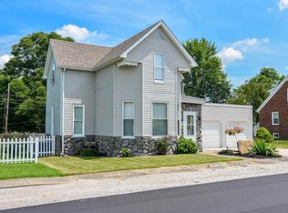 214 N Race St, Haubstadt, IN 47639