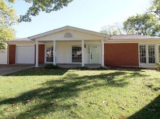 5005 Kempf Dr, Saint Louis, MO
