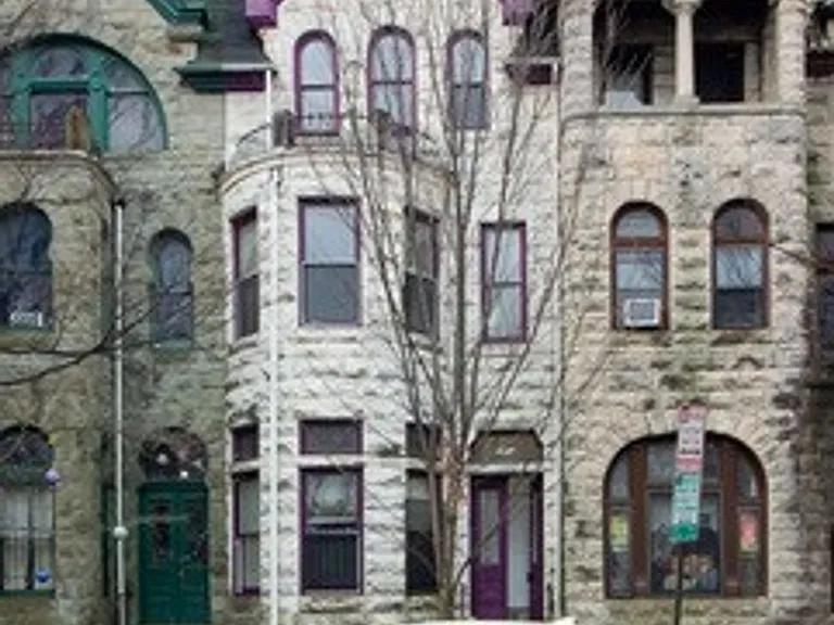 Apartment Units in Bolton Hill, Baltimore, MD! — Photo 1
