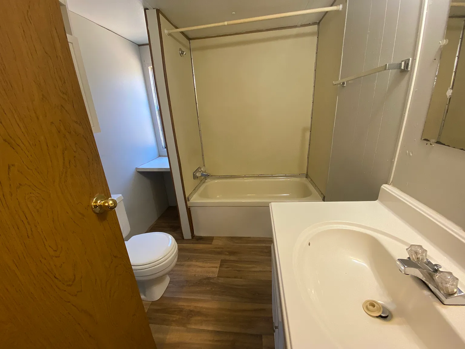 2 bed, 900 sqft, $1,100 — Photo 3