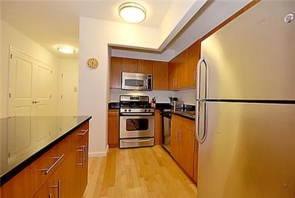 Rented by New York Residence | media 17