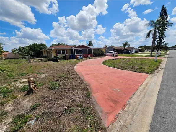 116 Rowland RD, LEHIGH ACRES, FL 33936