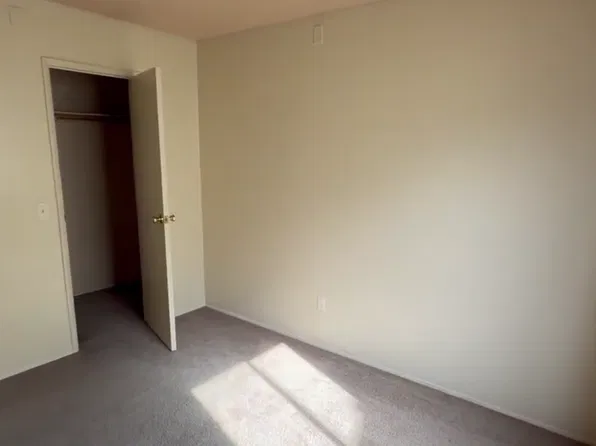 376 N 15th St APT A, Las Vegas, NV 89101