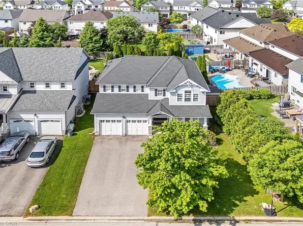 28 Browns Cres, Halton Hills, ON L7J 3A4