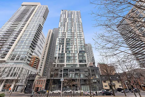 65 Mutual St #2209 Photo 1