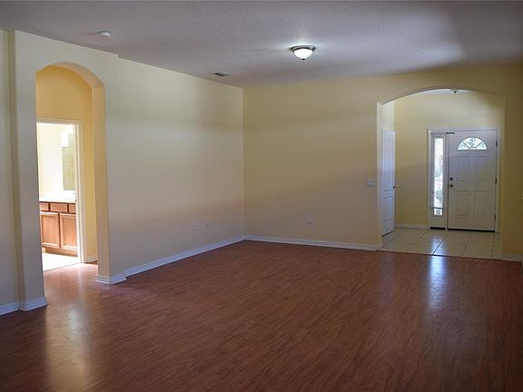 4th image of 1372 Daryl Dr