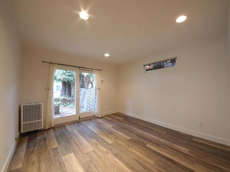 122 Baltimore Ave — Photo 17