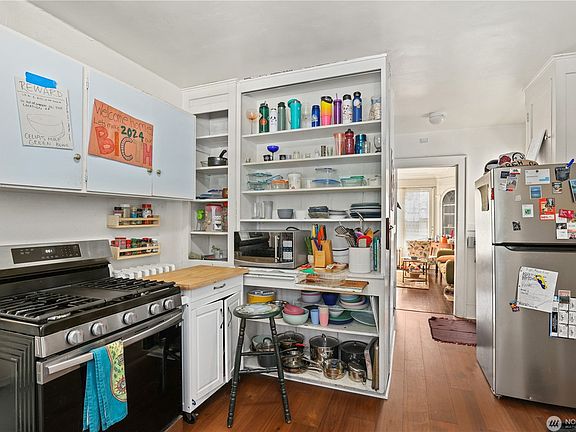 5th image of 5046 19th Ave NE #M