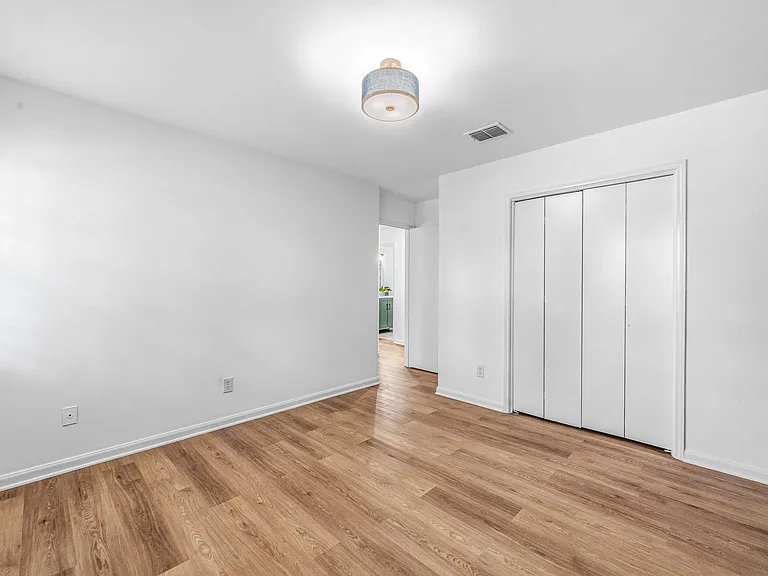 10622 Inwood Dr — Photo 36