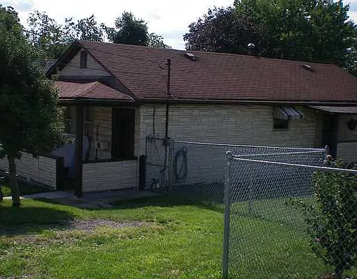 306 Douglas Ave photo 1
